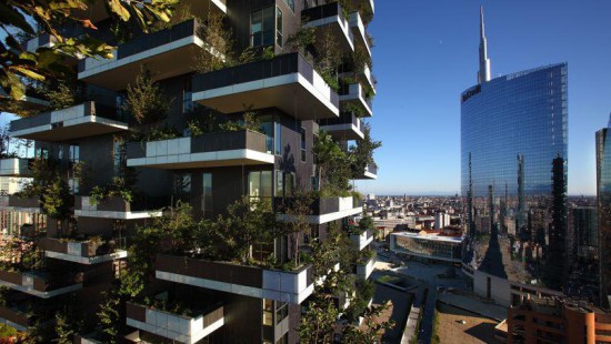 Projet écologique, un hectare de forêt planté sur deux tours à Milan !