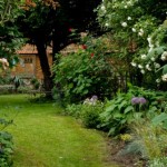 [Déco] Sortez vos tableaux au jardin !